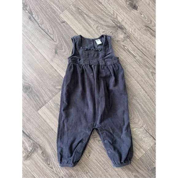 Old Navy Baby girl smocked chest romper size 12-18 months - Picture 1 of 5